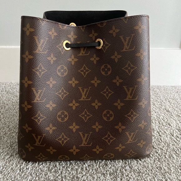 Louis Vuitton Monogram Neonoe MM Black - Picture 4 of 10